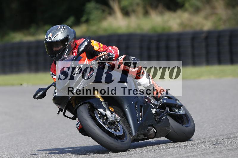 /45 10.08.2025 Plüss Moto Sport ADR/Einsteiger/2